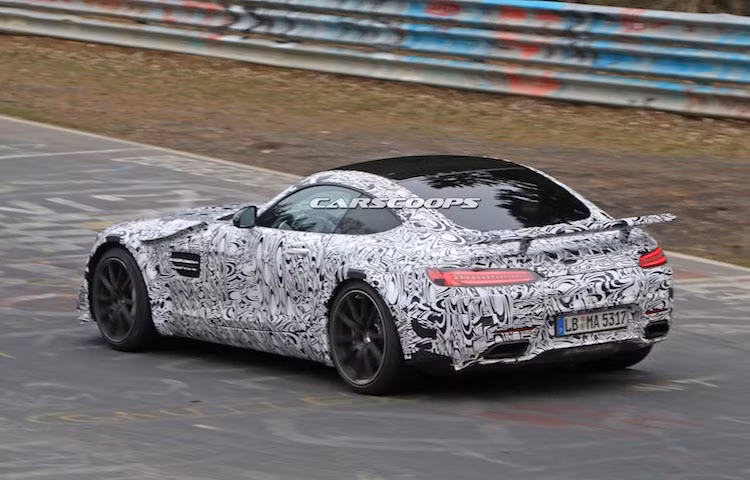 Theo nhiều dự đoán, Mercedes sẽ chính thức trưng bày trước AMG GT-R cho những đại gia tiềm năng tại lễ hội tốc độ Goodwood được tổ chức tại Anh vào tháng 6 tới.