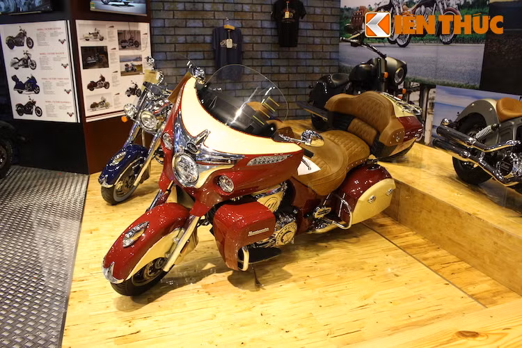 Ngay từ thập niên 40 trở về trước, Indian Roadmaster đã là mẫu xe cao cấp nhất của hãng môtô Mỹ Indian. 70 năm sau, cùng với sự hồi sinh của thương hiệu Indian dưới công ty mẹ Polaris, dòng Roadmaster cũng đã trở lại, dựa trên cơ sở model Chieftain của hãng.