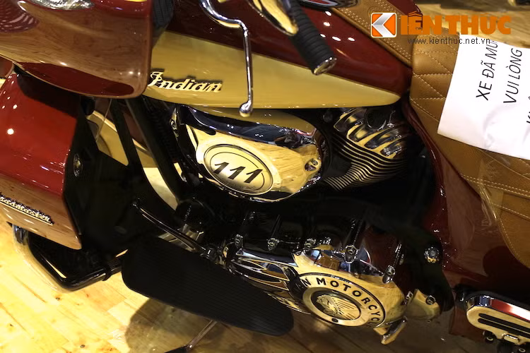Tương tự như Indian Chief, "trái tim" của Roadmaster là khối động cơ SOHC V-Twin với tên gọi Thunderstroke, làm mát bằng không khí kết hợp với két dầu, có phun nhiên liệu điện tử và sở hữu dung tích "khủng" 111 inch khối (tương đương 1811 cc).