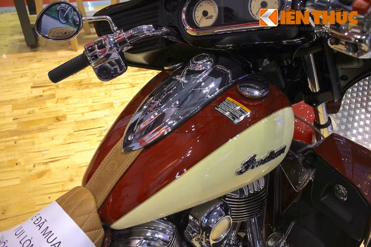 Dung tích 1811 cc của khối động cơ Thunderstroke, cùng với tổng trọng lượng khô lên tới 406 kg và là một mẫu xe đường trường khiến Roadmaster phải có bình xăng với dung tích lên tới 22 lít.