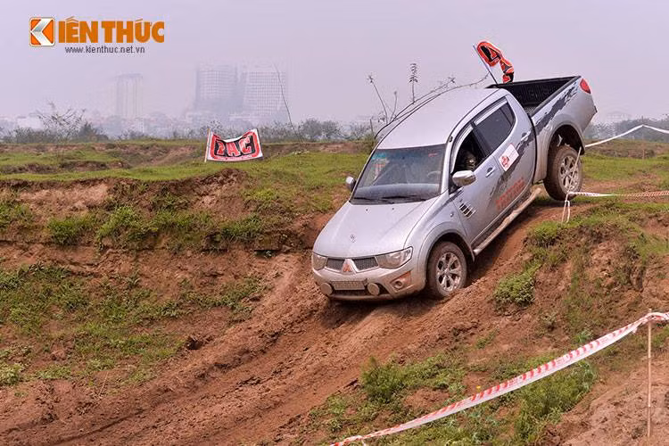 Tại hạng mục 4x2, vận động viên Phạm Minh Đức với "nickname" trên diễn đàn là Lucky Max đã là người về nhất. Trong khi đó, "tay nài trẻ" Phạm Ngọc Nam là người chiến thắng ở hạng mục 4x4 cơ bản.