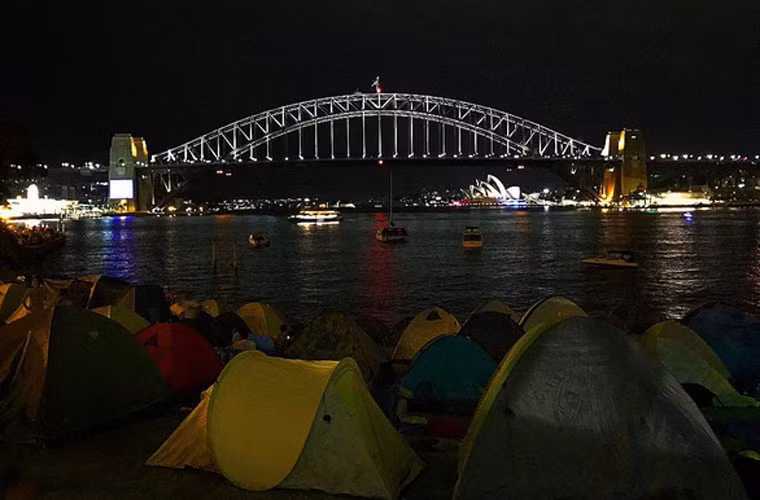 Hình ảnh những chiếc lều trại ở Sydney vào thời điểm này (theo giờ địa phương). Ảnh news.com.au