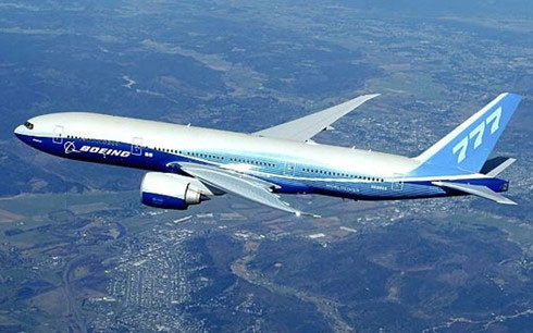 May bay Ba Lan ha canh khan cap vi de doa danh bom