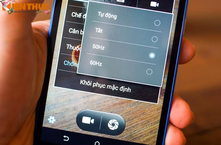 Người dùng có thể tuỳ chọn chế độ chống rung phù hợp.