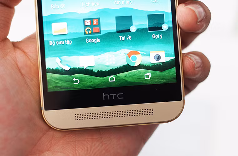 Ngoài ra HTC One M9 còn được trang bị loa BoomSound tích hợp tính năng âm thanh vòng Dolby Surround