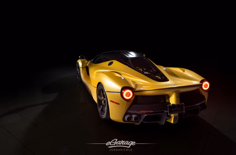 LaFerrari là một trong ba siêu xe hybrid đình đám nhất thế giới hiện tại, bên cạnh hai đối thủ khác là McLaren P1 và Porsche 918 Spyder.