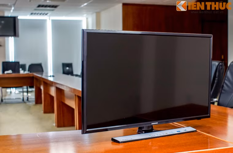 Hiện tại, Samsung J4100 có đến 3 phiên bản với kích thước 24-inch, 28-inch và 32-inch, rất dễ lựa chọn cho nhiều mục đích sử dụng khác nhau.