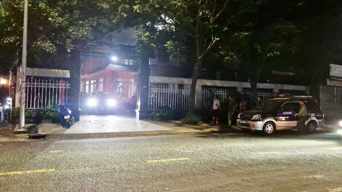 Lâm Đồng: Khám nhà nguyên Phó Chủ tịch UBND huyện Bảo Lâm - Hình 2 Lam Dong: Kham nha nguyen Pho Chu tich UBND huyen Bao Lam-Hinh-2