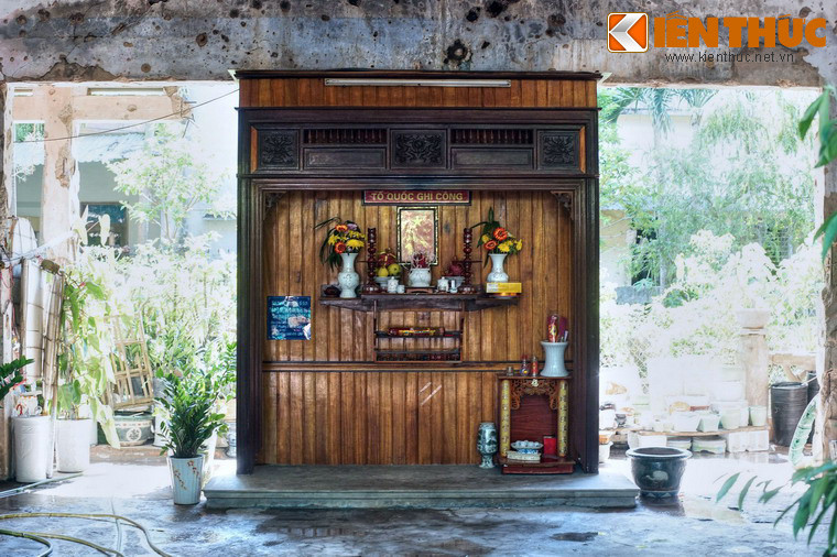 Khi ghé thăm ngôi trường này, xin chớ quên thắp một nén hương tưởng niệm cho những tháng ngày đau thương đã qua…