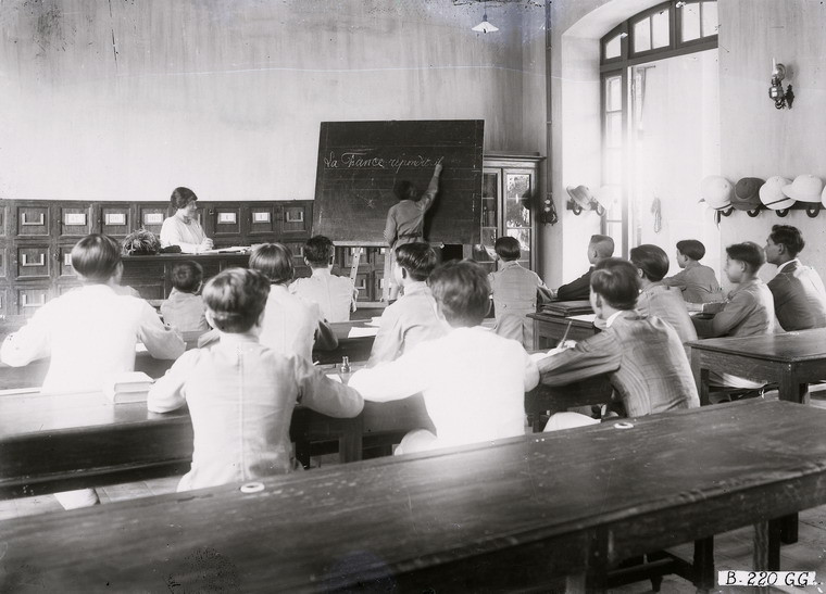 Giờ học lịch sử.