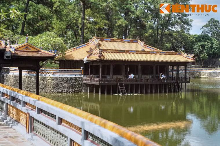 Cùng chung một hình thức nhà tạ nhưng Dũ Khiêm Tạ và Xung Khiêm Tạ có chức năng không giống nhau.