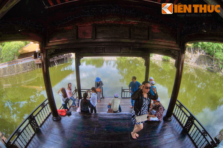 Không gian bên trong Dũ Khiêm Tạ.