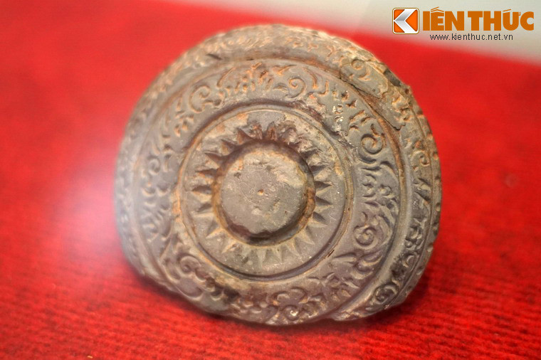 Con triện đá được chạm khắc khá tinh xảo của văn hóa Cát Tiên.