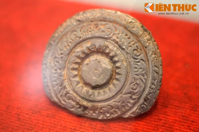 Con triện đá được chạm khắc khá tinh xảo của văn hóa Cát Tiên.