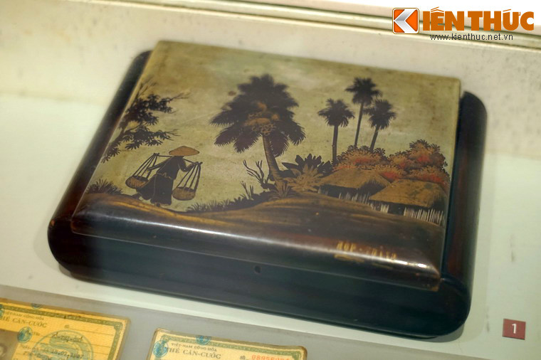 Hộp trang sức dùng để giấu tài liệu của bà Khưu Thị Hồng, Quảng Ngãi, 1973-1974.