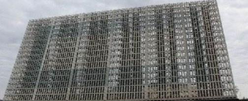 Hệ thống phòng thủ tên lửa Nga mà nòng cốt là các trạm radar thế hệ mới Voronezh-DM, không chỉ bao quát bảo vệ không phận Nga mà còn kiểm soát ½ khoảng không vũ trụ thế giới.