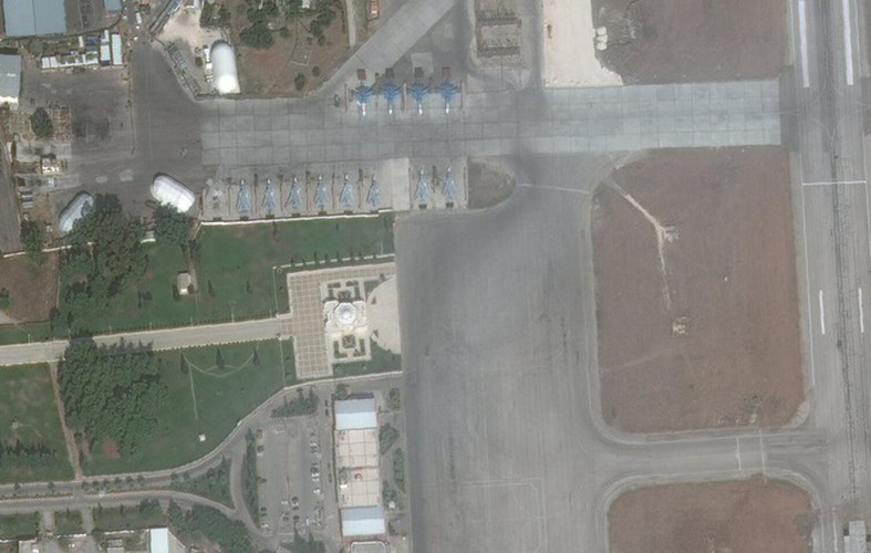 Nguyên nhân dẫn đến quyết định trên chưa được công bố rõ ràng, tuy nhiên có một số nguồn tin chưa được kiểm chứng cho biết, đã xảy ra một cuộc tập kích của phiến quân vào căn cứ quân sự này.