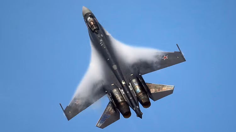 Giới quân sự Thổ Nhĩ Kỳ tin rằng, hiện nay Mỹ chỉ tạm thời đóng băng việc chuyển giao F-35 do nước này thực hiện thương vụ hệ thống phòng thủ S-400 với Nga. Đây chính là nguyên nhân khiến nỗ lực chào mời Thổ mua Su-35 của Nga gặp khó.