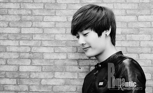 Hiện nam sinh điển trai này có gần 10.000 lượt theo dõi trên trang cá nhân Facebook.