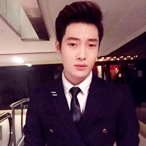 Chàng trai luôn quan niệm sống phải có ước mơ, có niềm đam mê. Câu nói yêu thích: "Đừng bao giờ phải nói từ " giá như .. thì .. ".