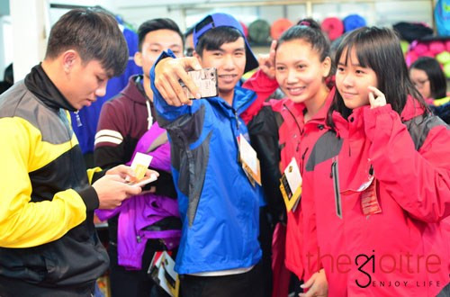 Với sự kiện “Cởi áo cho người yêu thương”, đã mang đến những cung bậc tri ân của tình thâm, tô điểm thêm những sắc màu đằm thắm của tình thương, cùng khắc họa nên những đậm đà của tình người.