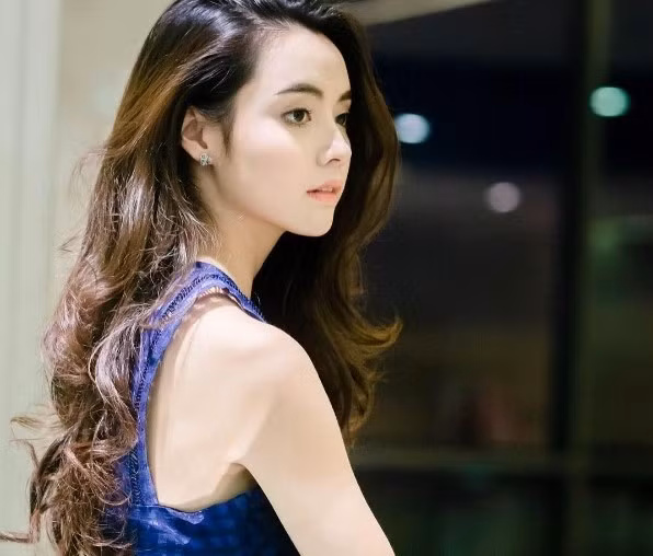 Một số dân mạng nhận xét 9X có nhiều nét tương đồng với diễn viên Lưu Diệc Phi.