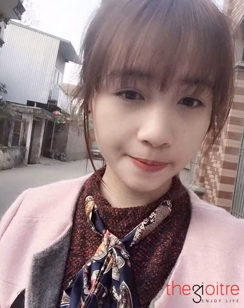  Nữ game thủ Mina được đông đảo bạn trẻ biết đến với khả năng chơi trò chơi Liên Minh Huyền Thoại cực giỏi. Cô đã tham gia nhiều giải đấu lớn nhỏ, và đạt được những danh hiệu cao.