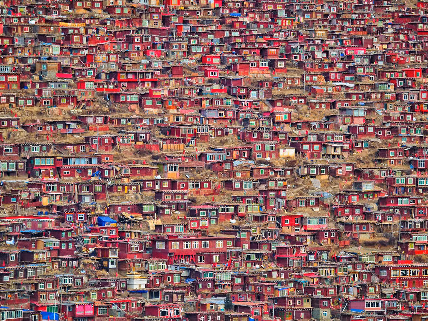 27 tuổi ghé thăm 97 nước trên thế giới, sở hữu cả một kho báu ảnh và kinh nghiệm về văn hóa, con người của những vùng đất Christian Lindgren đã từng đặt chân qua không khỏi làm bao người thán phục.