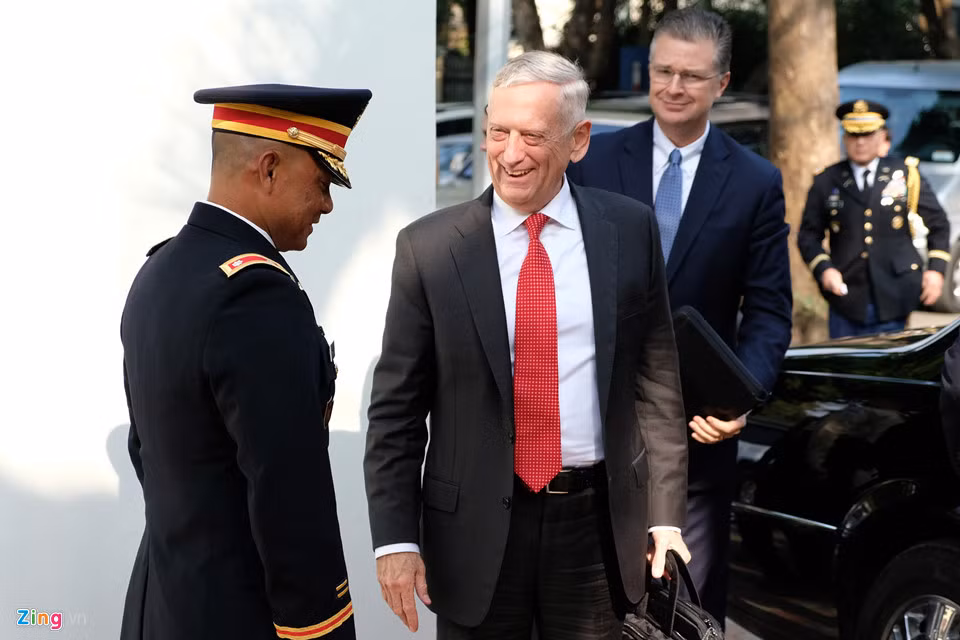  Bộ trưởng Quốc phòng Mỹ James Mattis chiều 24/1 bắt đầu chuyến thăm chính thức Việt Nam theo lời mời của Bộ trưởng Quốc phòng Việt Nam, Đại tướng Ngô Xuân Lịch.