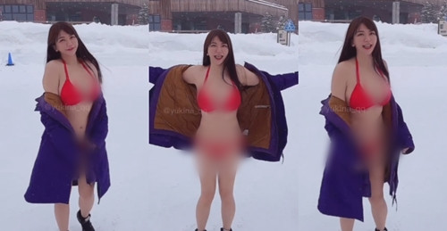 Mới đây, những hình ảnh của hot girl Yukina, người Trung Quốc, khoe dáng bốc lửa giữa trời tuyết trong bộ bikini màu đỏ rực nhận được sự chú ý lớn.