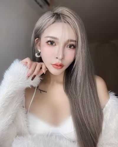 Do mat hot girl xinh dep mac do o ep vong mot 