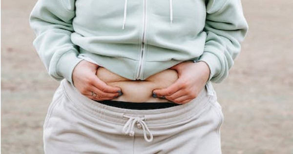 Giam can theo hot girl, co gai khoc nac vi dieu nay