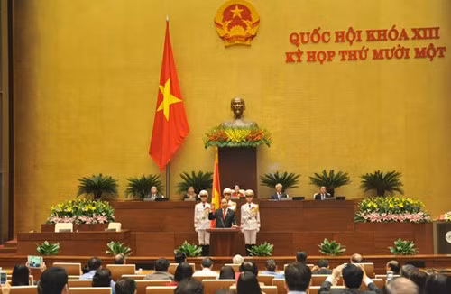 Phát biểu sau lễ tuyên thệ, tân Thủ tướng Nguyễn Xuân Phúc cho biết, đây là vinh dự to lớn và trách nhiệm nặng nề mà Đảng, Nhà nước và nhân dân giao phó. Thủ tướng nguyện sẽ nỗ lực hết mình phục vụ tổ quốc, phục vụ nhân dân, tất cả vì mục tiêu xây dựng nước Việt Nam XHCN dân giàu, nước mạnh, dân chủ, công bằng văn minh.