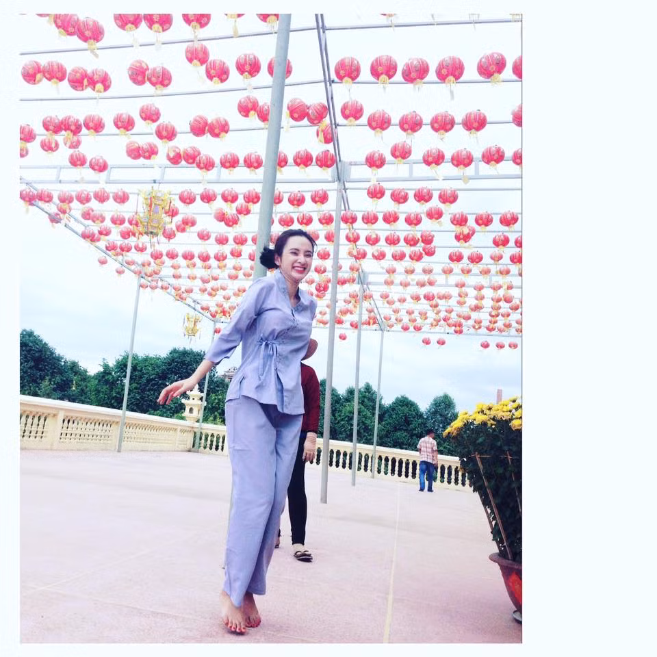 Angela Phương Trinh khoe giây phút tự nhiên nhưng đẹp đẽ nhất "Cuối tuần thật vui nhé cả nhà...".