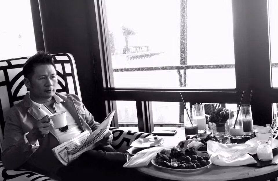 Bằng Kiều trầm tư "Ở một nơi như thế này thì cứ im lặng mà...thưởng thức".