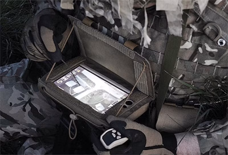 Hiện đã có phiên bản nâng cấp PD-100 Black Hornet PRS Block II, cải thiện khả năng hoạt động trong môi trường gió lớn và cập nhật phần mềm điều khiển.