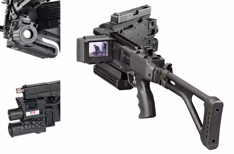 Súng trang bị một camera độ phân giải cao, có thể hoạt động liên tục hai tiếng rưỡi trước khi phải thay pin. Góc quay camera đồng bộ với nòng súng giúp cho xạ thủ có cái nhìn trực diện nhất mục tiêu. Hình ảnh từ máy quay sẽ được truyền trực tiếp về màn hìn LCD 2,5 inch.