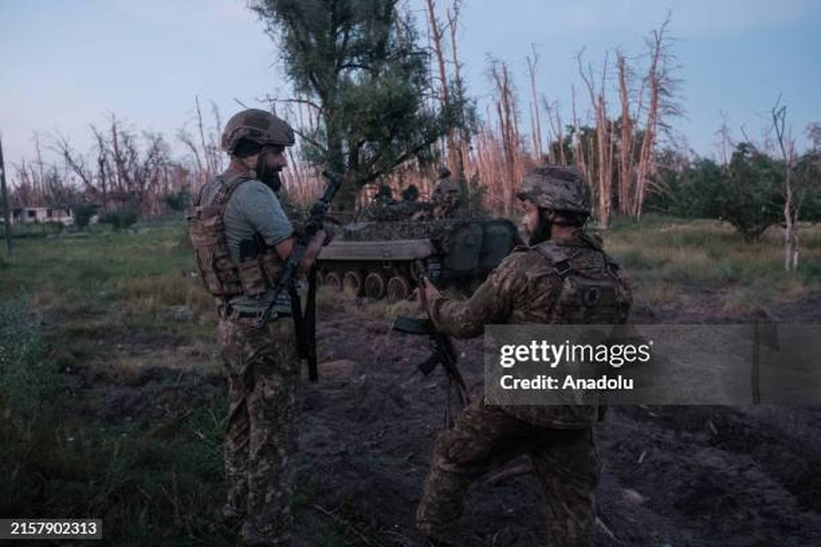Trong 100 km đầu tiên, xe bắt đầu hỏng vì động cơ hoặc hộp số. Mặc dù chạy ít, nhiều xe đã buộc phải thay dây curoa trong hệ thống làm mát. Vấn đề rung mạnh khi di chuyển cũng là một trong những nhược điểm chính.