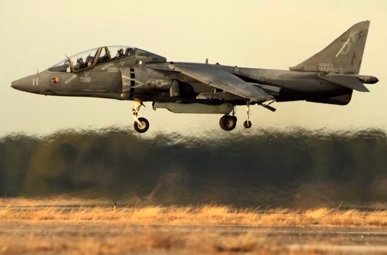 Xe tăng hạng nặng IS-3 của quân ly khai miền Đông bị Quân đội Ukraine thu giữ sau cuộc chiến được trưng bày trên đường phố Kiev.