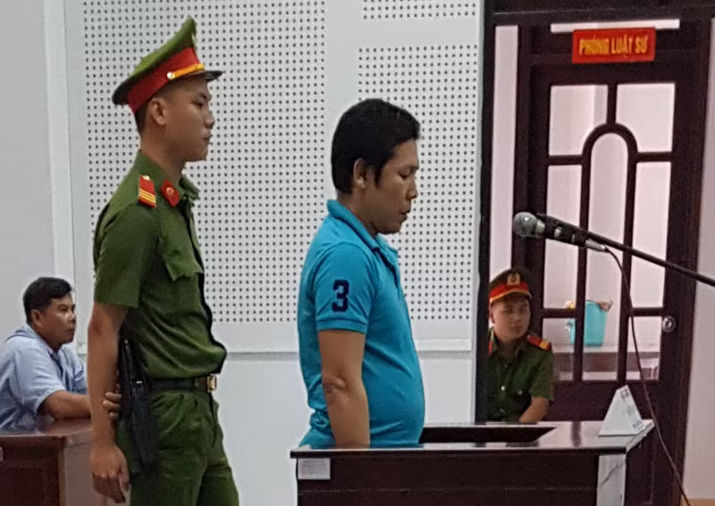 8 lan hiep dam con rieng cua vo, cha duong linh an tu