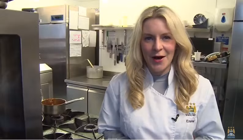 Trong các clip đăng tải trên Manchester City TV, Nicola Mccarthy từng "đột nhập" nhà bếp chuyên phục vụ các cầu thủ của CLB. Tại đây cô giới thiệu về các khẩu phần ăn, chế độ dinh dưỡng của các cầu thủ, nói về nhiều điều mà nhiều fan hâm mộ mới chỉ biết lần đầu.