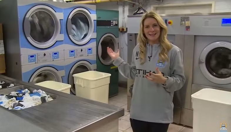 Nicola Mccarthy cũng từng không ngại ngần vào xưởng trang phục của các cầu thủ. Nữ nhà báo xinh đẹp giúp các fan biết được một chiếc áo đấu của cầu thủ Man City được in như thế nào, hay quần áo bẩn của họ sẽ được thay, giặt ra sao. Nicola Mccarthy cũng từng được tham gia công việc sửa, đánh bóng giày và mang đến cho từng cầu thủ Man City.