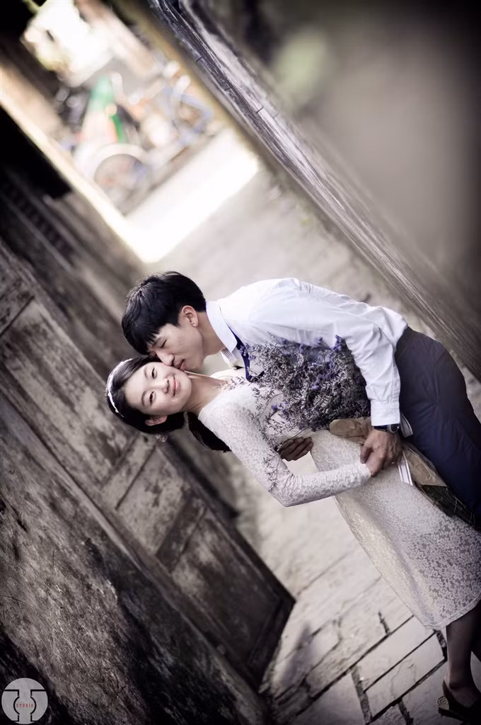 Theo tiết lộ của hai nhiếp ảnh gia, bộ ảnh cưới được thực hiện trong thời gian rất ngắn, chỉ khoảng 2 giờ đồng hồ. Sau khi nhận sản phẩm, cặp đôi Hàn Quốc đều tỏ ra rất hài lòng và hứa sẽ đưa bạn bè, gia đình sang Việt Nam để du lịch, chụp thêm nhiều bộ ảnh khác.