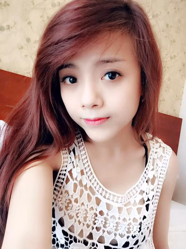 9GAG là một mạng xã hội cực lớn ở nước ngoài chuyên đăng tải những hình ảnh, clip mang tính chất giải trí. Người dùng từ nhiều quốc gia trên thế giới có thể lập tài khoản để sử dụng tại đây. 9GAG có lượng người truy cập rất lớn và đây cũng được xem là khởi nguồn của phong trào làm ảnh chế, meme, troll-face trên toàn cầu.