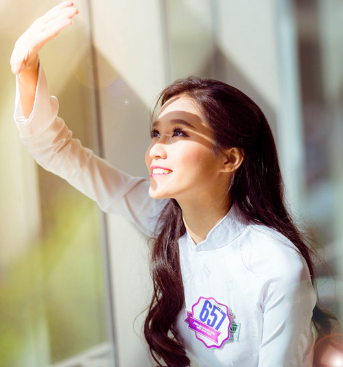 Năm nay mới 17 tuổi nhưng Bảo Như đã thể hiện mình là một cô gái rất nổi bật. Không chỉ là một nữ sinh Sài thành học giỏi, Bảo Như còn rất năng động khi đang theo đuổi công việc người mẫu tự do và có nhiều thành tích tốt về thể thao, đặc biệt là môn nhảy cao.