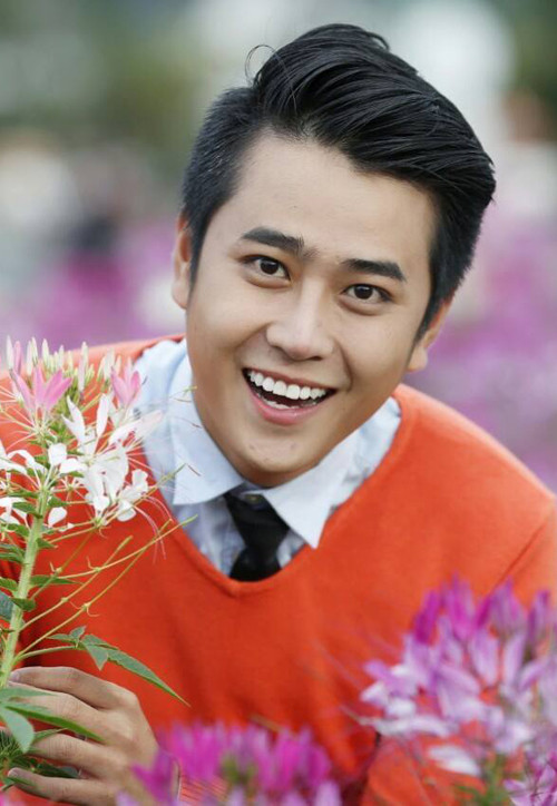 Câu chuyện về MC Quang Minh đẹp trai, đa tài bất ngờ lâm trọng bệnh, phải nhập viện sau những cơn đau bụng quằn quại, bị suy gan cấp tính đang khiến nhiều bạn bè, người thân và những người yêu quý anh đứng ngồi không yên trong suốt tuần qua.