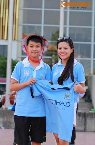 Dù chờ đợi, "phát cuồng" vì cầu thủ Man City nhưng một số fan vẫn mong chờ vào những bàn thắng hoặc thậm chí là một trận thắng của Đội tuyển Việt Nam.