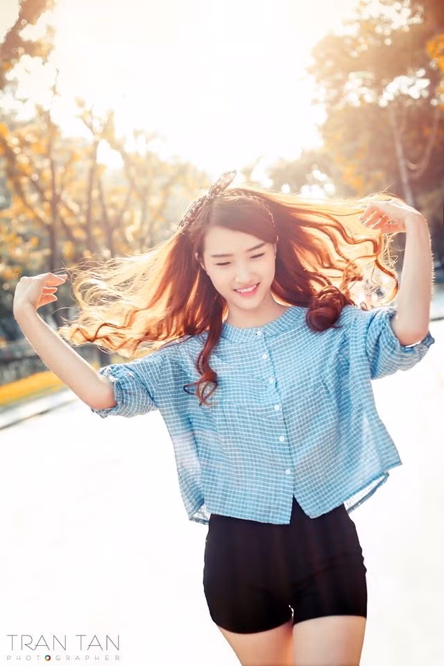 Hành động thể hiện tình cảm trên được cả Tuấn và Ly cho rằng không có gì đáng để chỉ trích vì nó không ảnh hưởng đến ai.