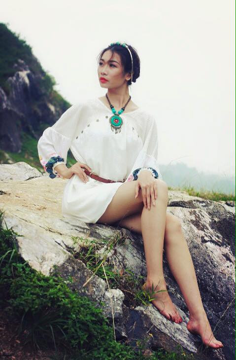 Thảo Phương đang làm người mẫu cho công ty New Talent, được dân mạng quan tâm và đặt cho biệt danh lạ cô cảm thấy rất thích thú. Tuy nhiên Thảo Phương cũng đính chính lại rằng cô chỉ cao 1m81, không phải 1m90 như dân mạng đồn thổi.