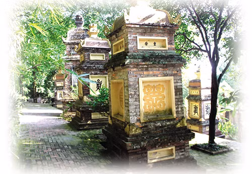 Ong noi vua Ly Cong Uan la ai?-Hinh-2